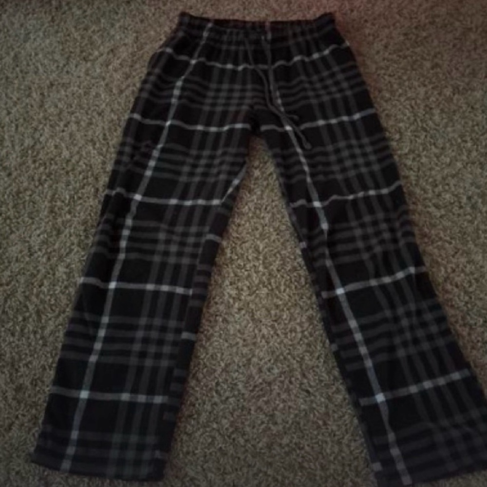 Cuddl Duds Black and White Plaid Pajama Pants